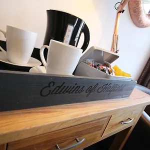 *** Hotel Edwins Of Hatfield United Kingdom